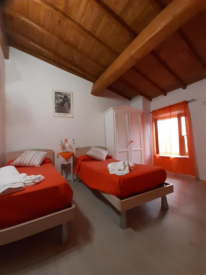 B&B Il Grifo โบมาร์โซ ภายนอก รูปภาพ